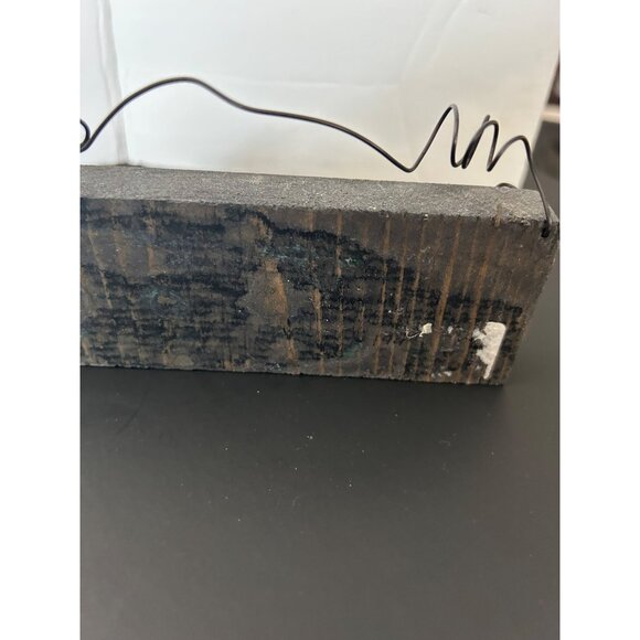 Wooden Snowman Sign With Wire Hanger & "Friends Are Forever" Message Christmas - Picture 5 of 7